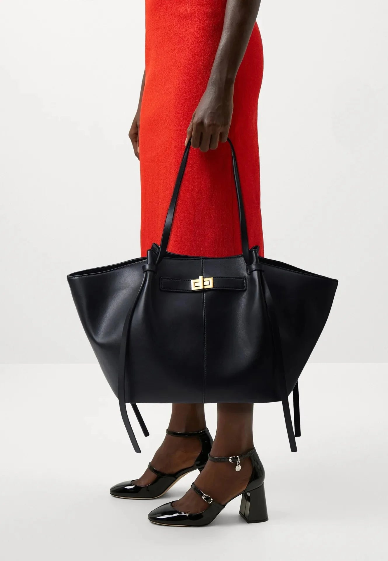 VALMONT™ Carry-All Tote